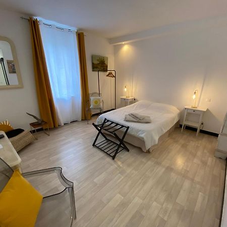 Chambre & Salle De Bain Privee - Lv 33 Argenton Sur Creuse Екстериор снимка