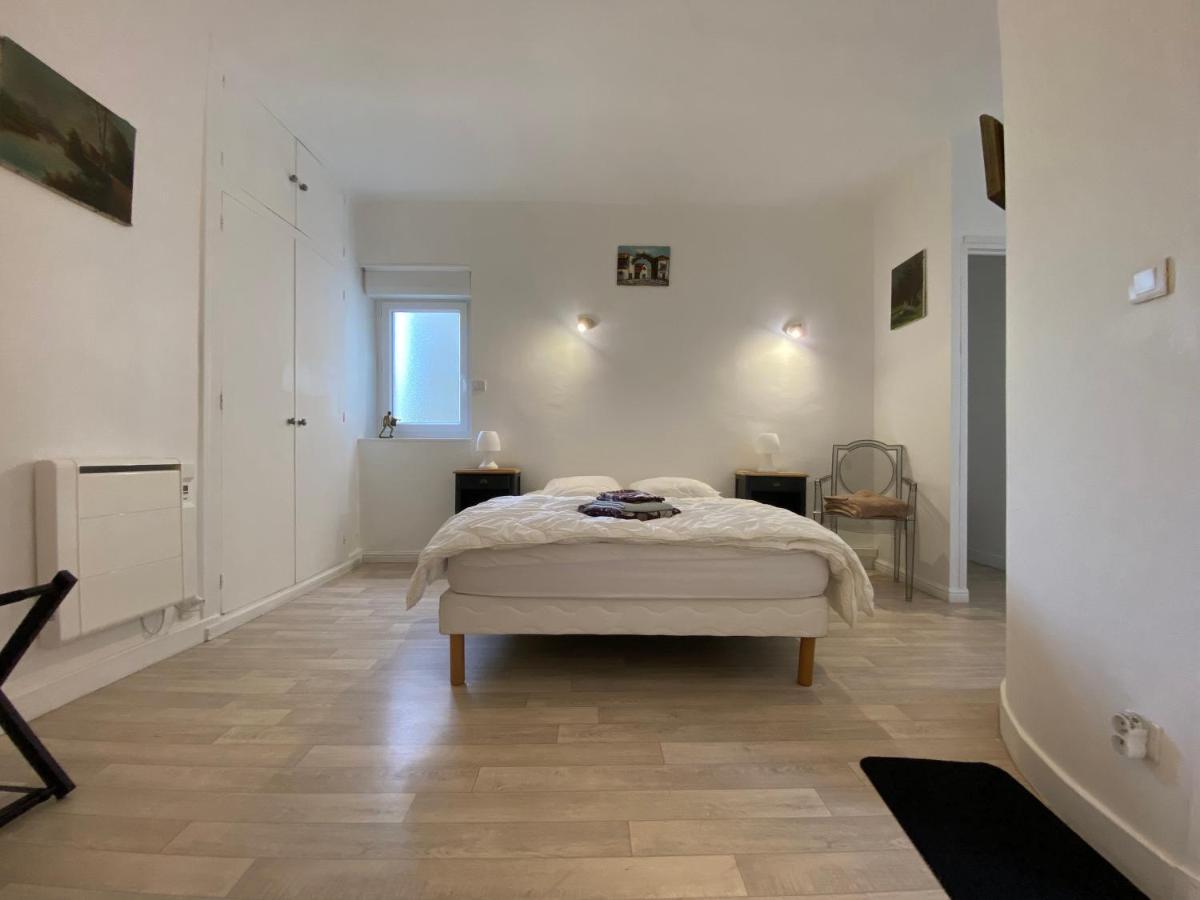 Chambre & Salle De Bain Privee - Lv 33 Argenton Sur Creuse Екстериор снимка
