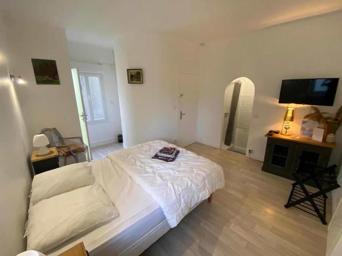 Chambre & Salle De Bain Privee - Lv 33 Argenton Sur Creuse Екстериор снимка