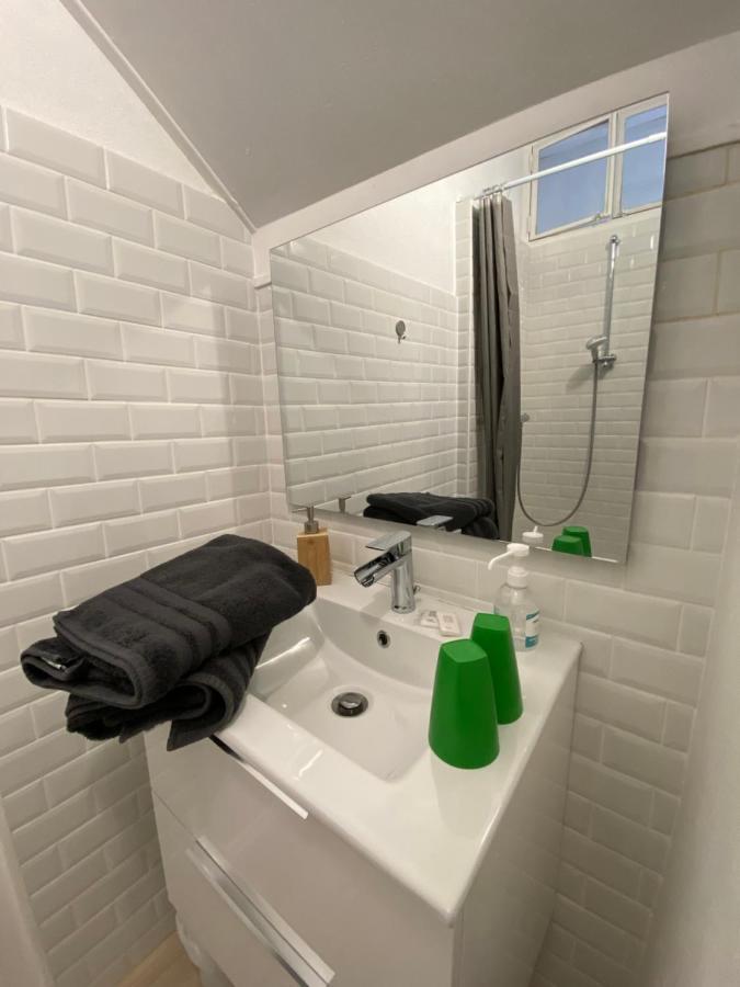 Chambre & Salle De Bain Privee - Lv 33 Argenton Sur Creuse Екстериор снимка