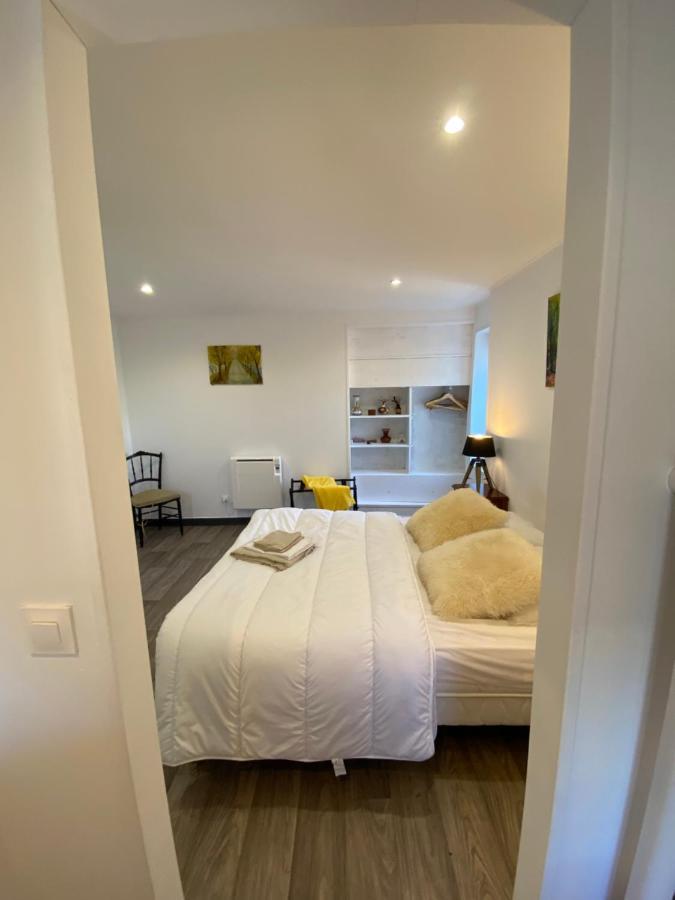 Chambre & Salle De Bain Privee - Lv 33 Argenton Sur Creuse Екстериор снимка