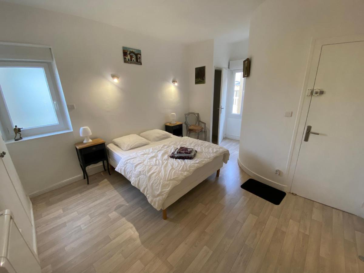 Chambre & Salle De Bain Privee - Lv 33 Argenton Sur Creuse Екстериор снимка